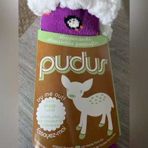 NWT Pudus Slipper Socks